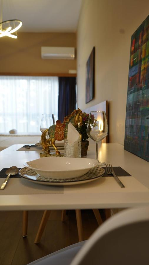 Daily Rent Studio Apartments Tirana Exteriör bild
