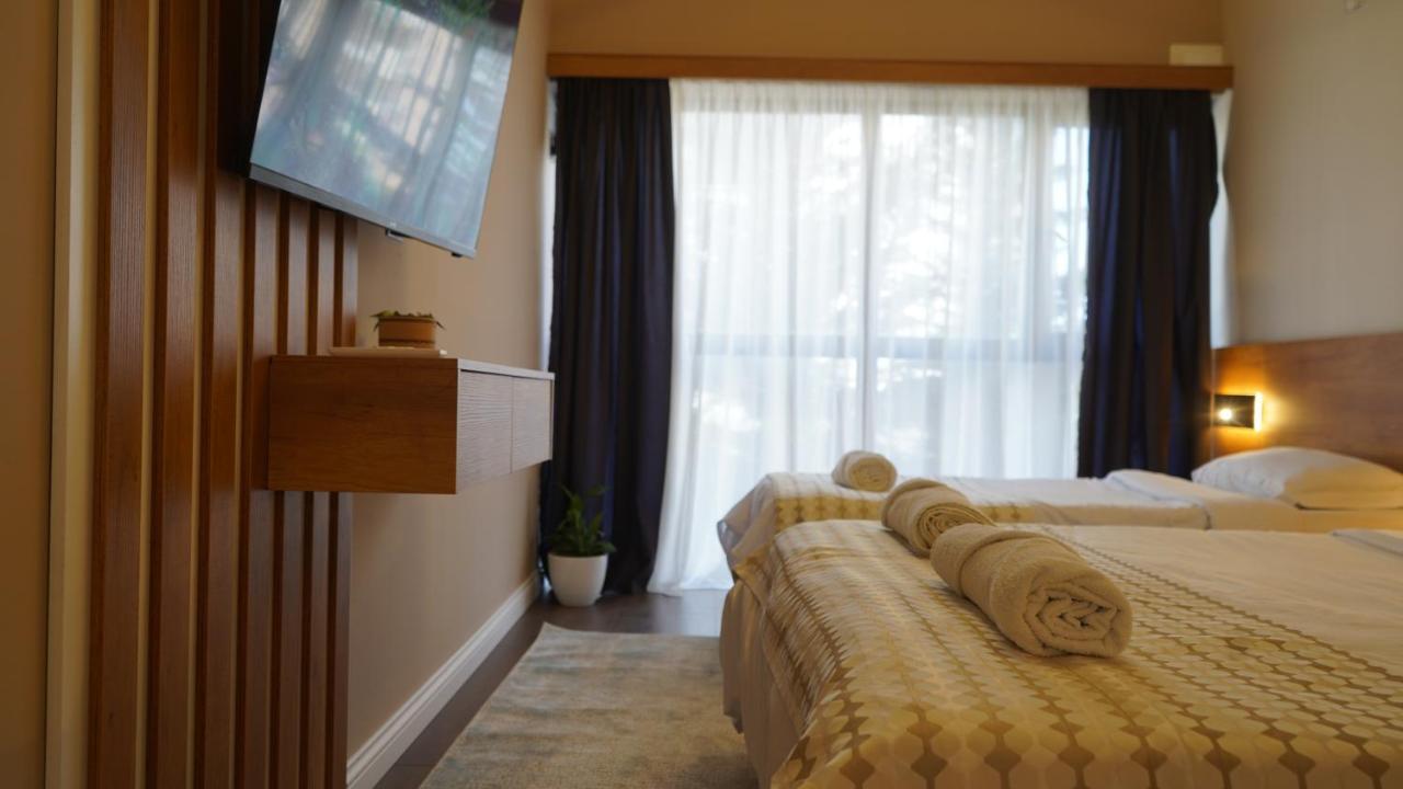 Daily Rent Studio Apartments Tirana Exteriör bild